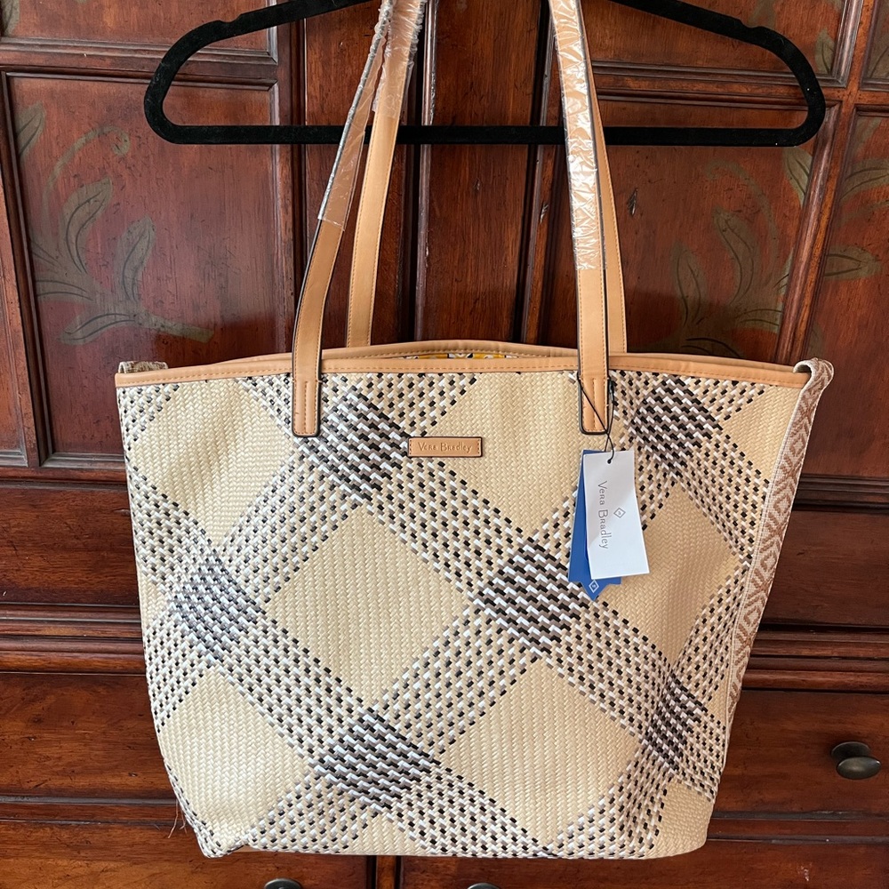 Brand new straw Vera Bradley Tote